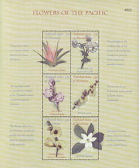 US 385 Trust Territories Micronesia NH VF Pacific Flowers M/S