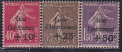 France #B35-37 LH F YV 553-5 130 Cat Value: $122.50/130.00